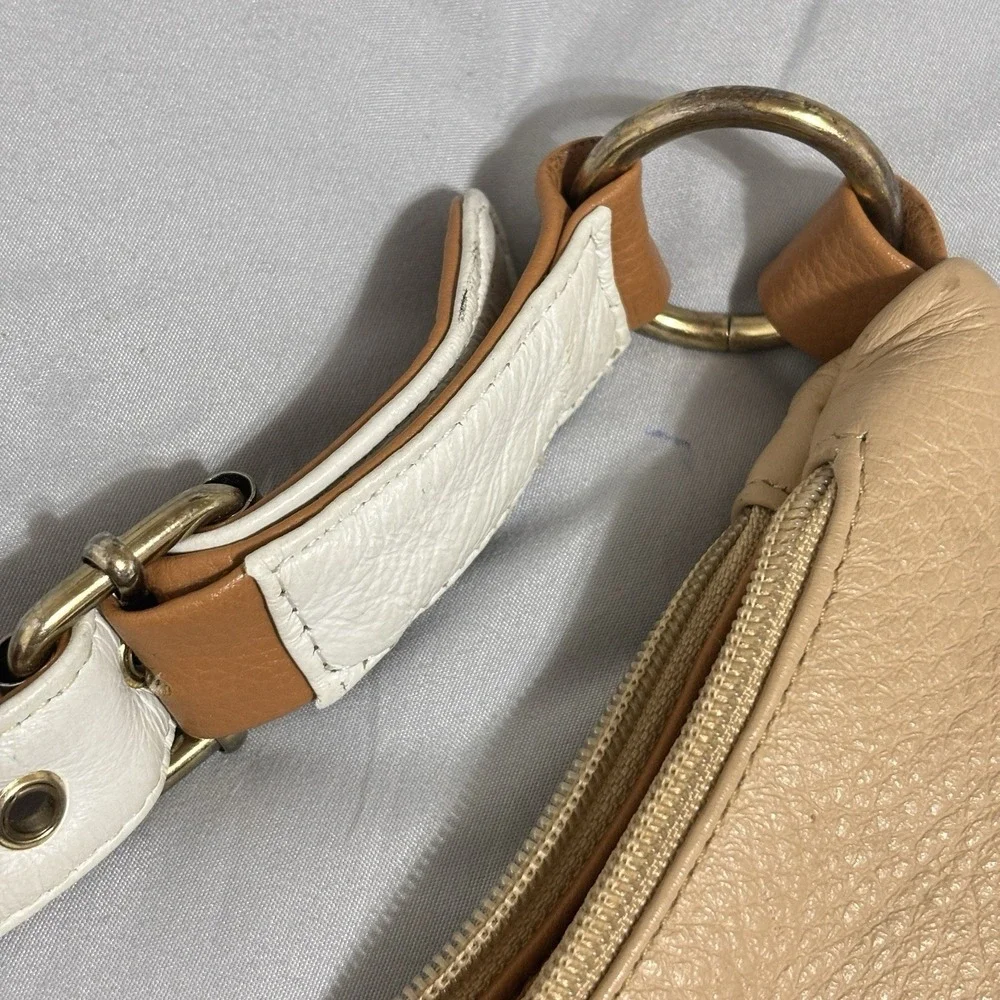 Stone Mountain Genuine Leather Light Tan Hobo Shoulder Bag
